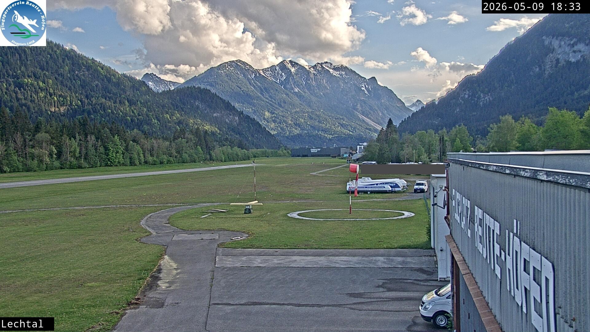 Archiv Foto Webcam Flugplatz Höfen, Tirol