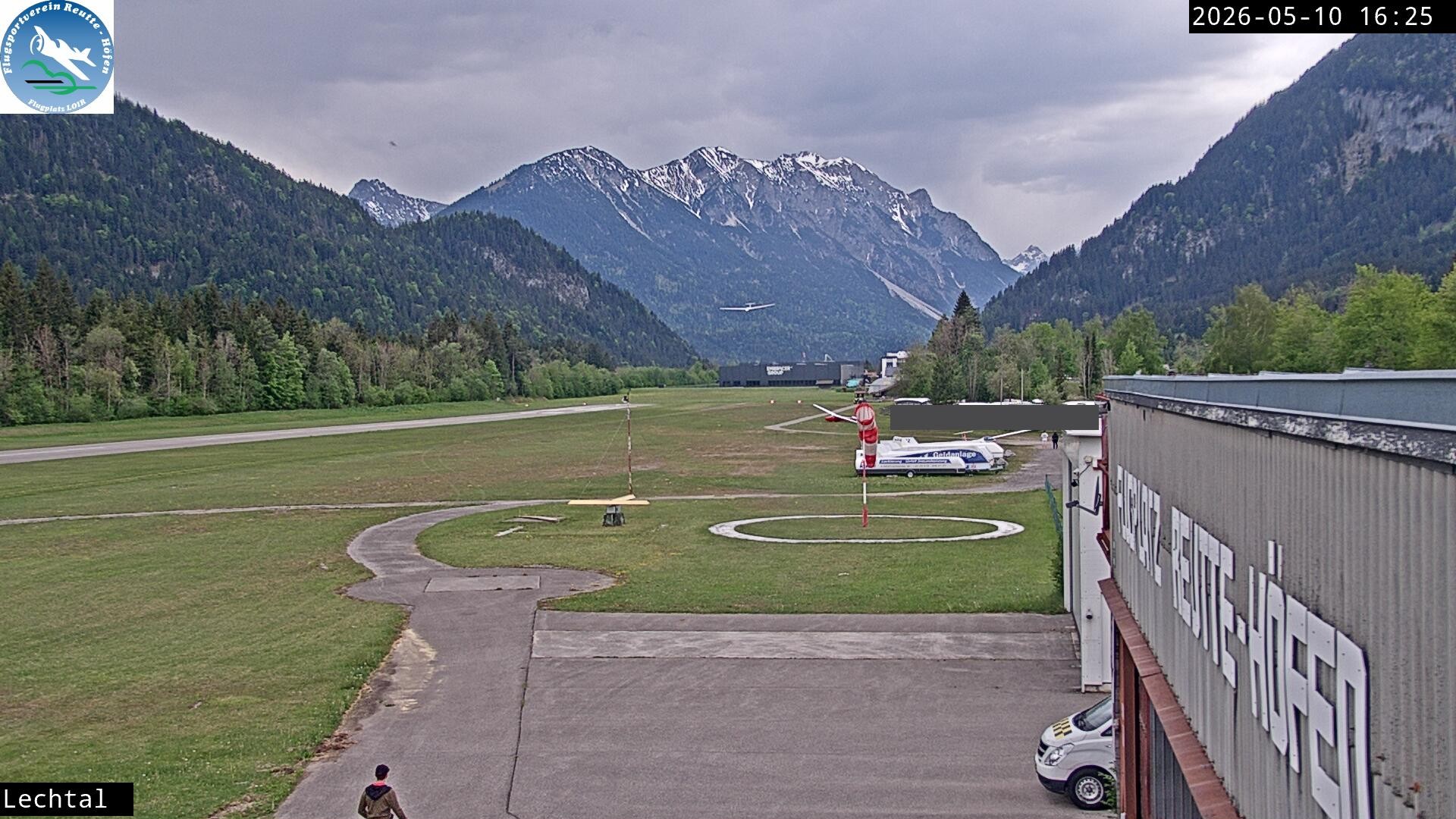 Archiv Foto Webcam Flugplatz Höfen, Tirol