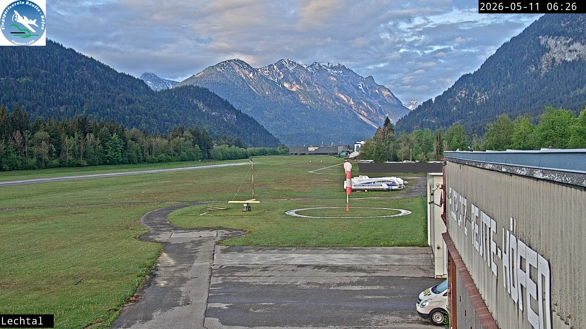 Archived image Webcam Hoefen airport, Tyrol