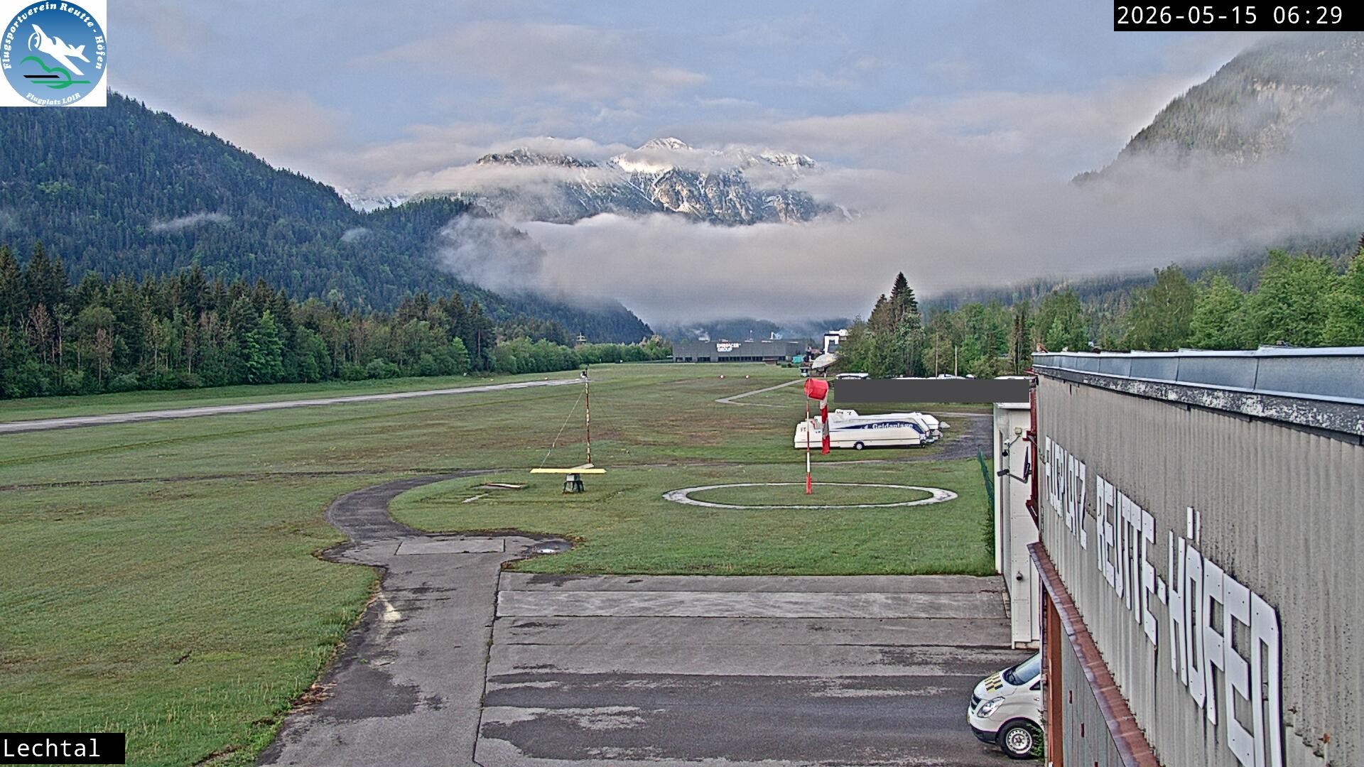 Archived image Webcam Hoefen airport, Tyrol
