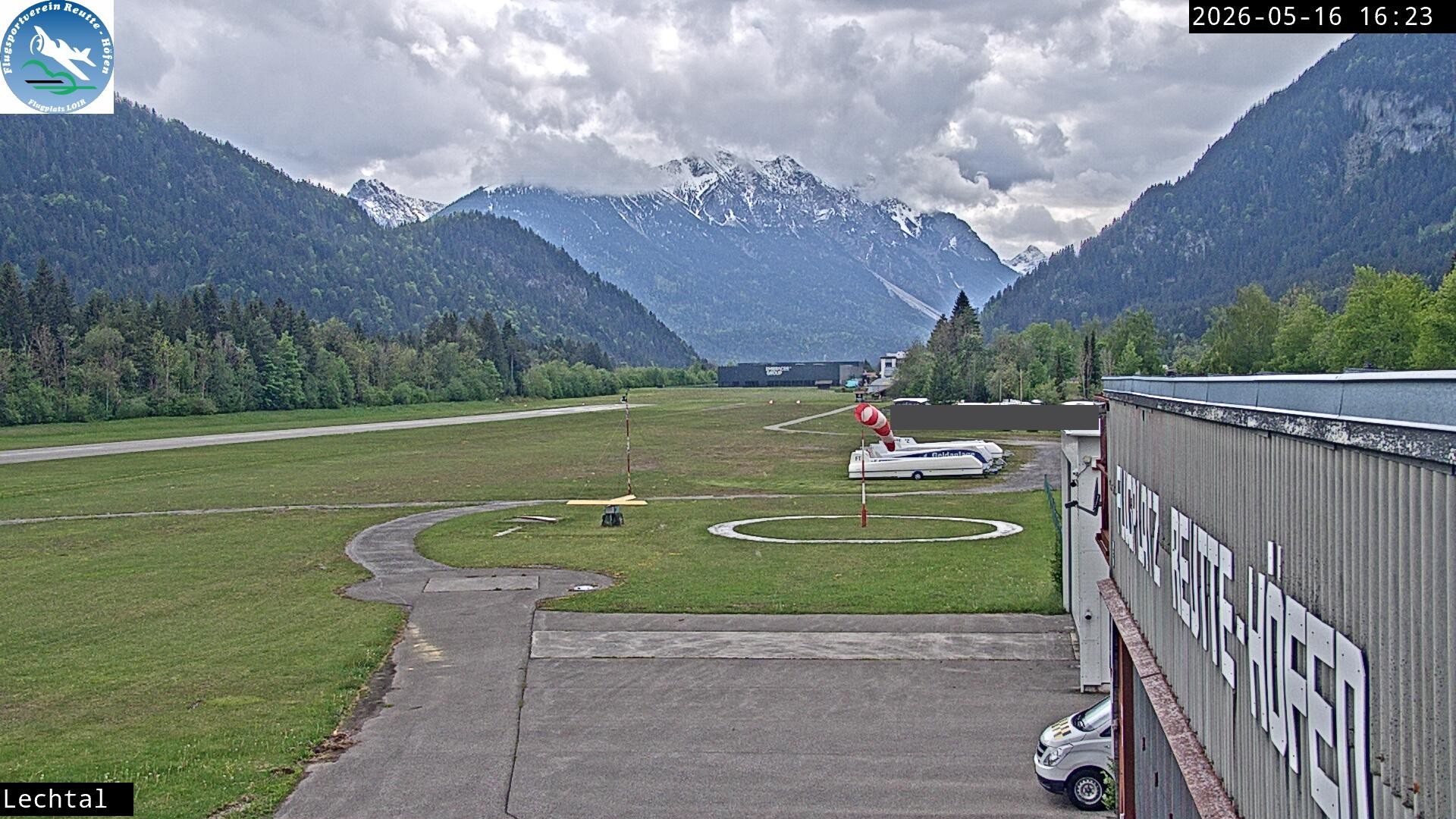 Archiv Foto Webcam Flugplatz Höfen, Tirol
