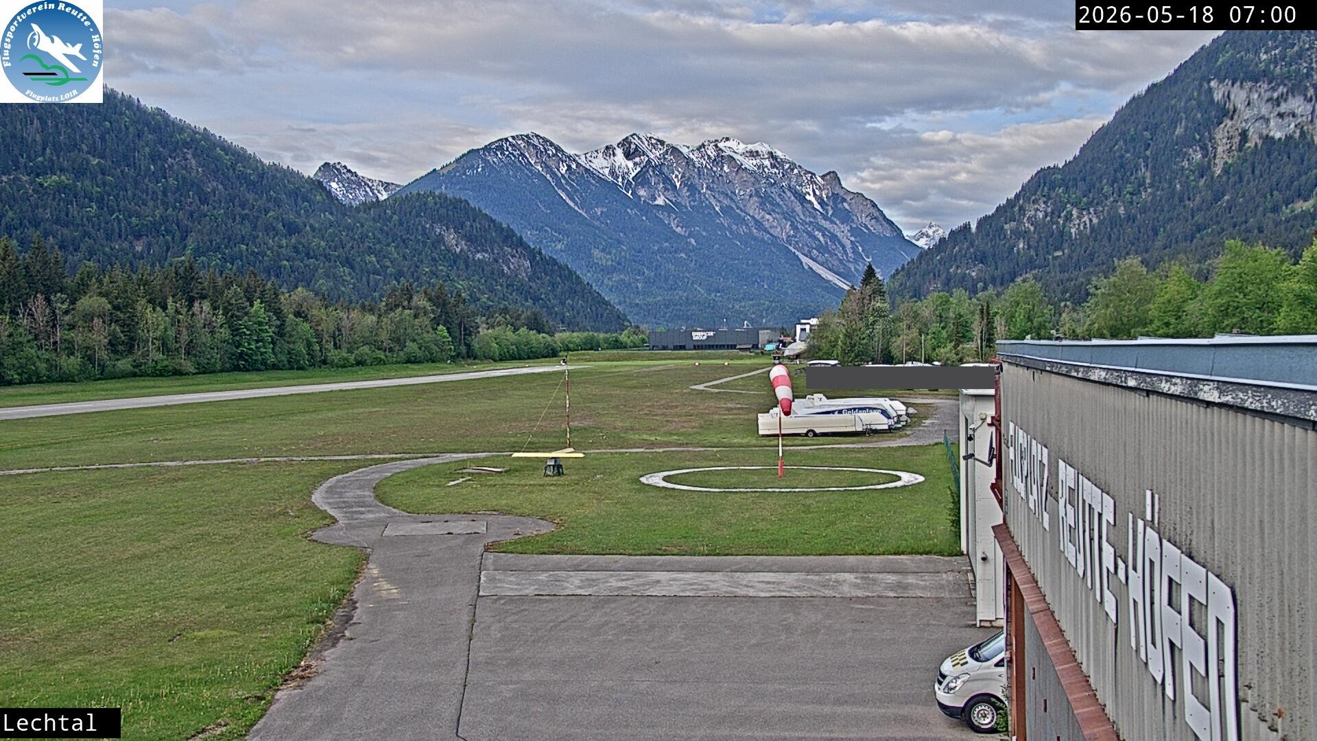 Archiv Foto Webcam Flugplatz Höfen, Tirol