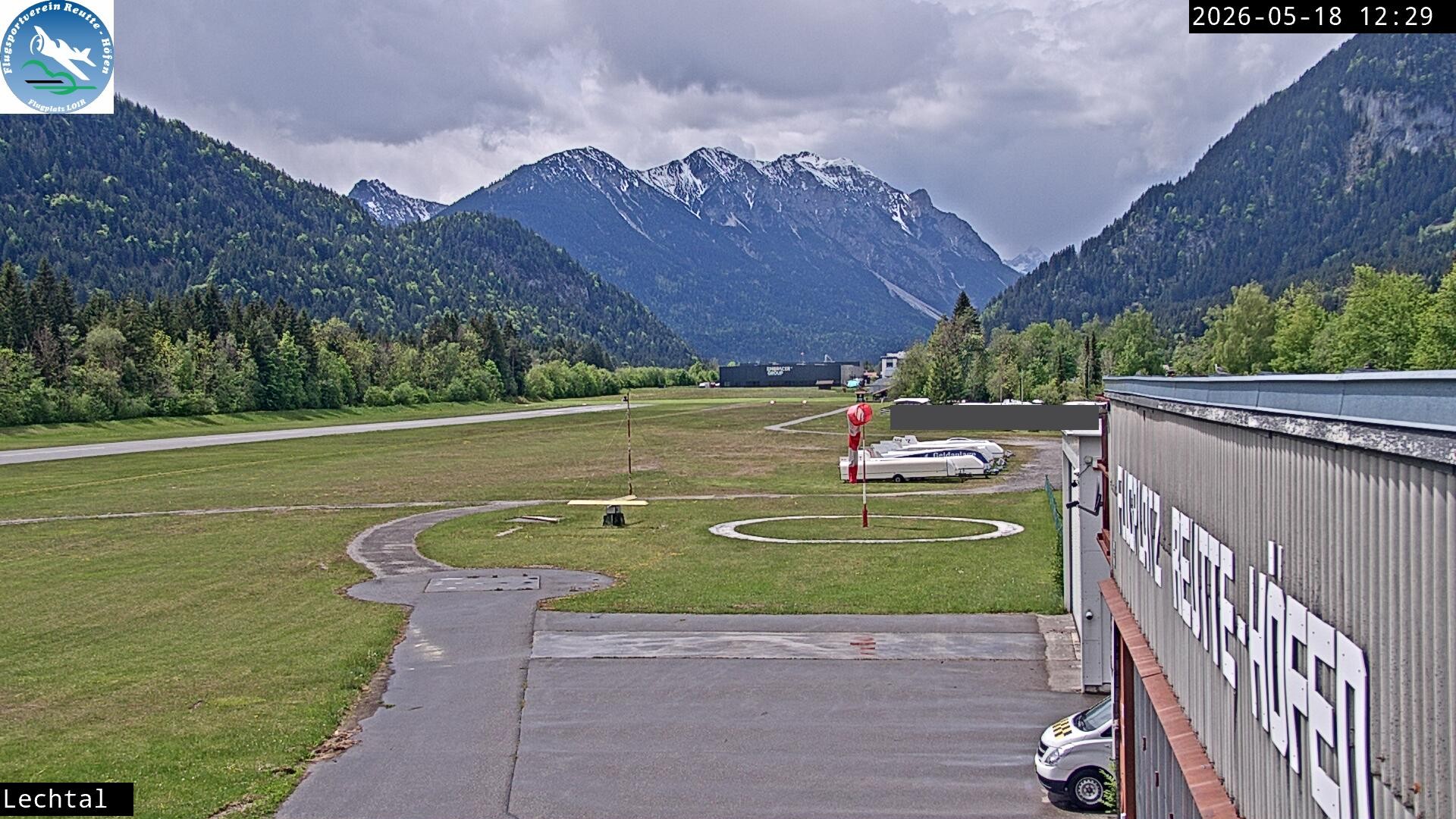 Archiv Foto Webcam Flugplatz Höfen, Tirol