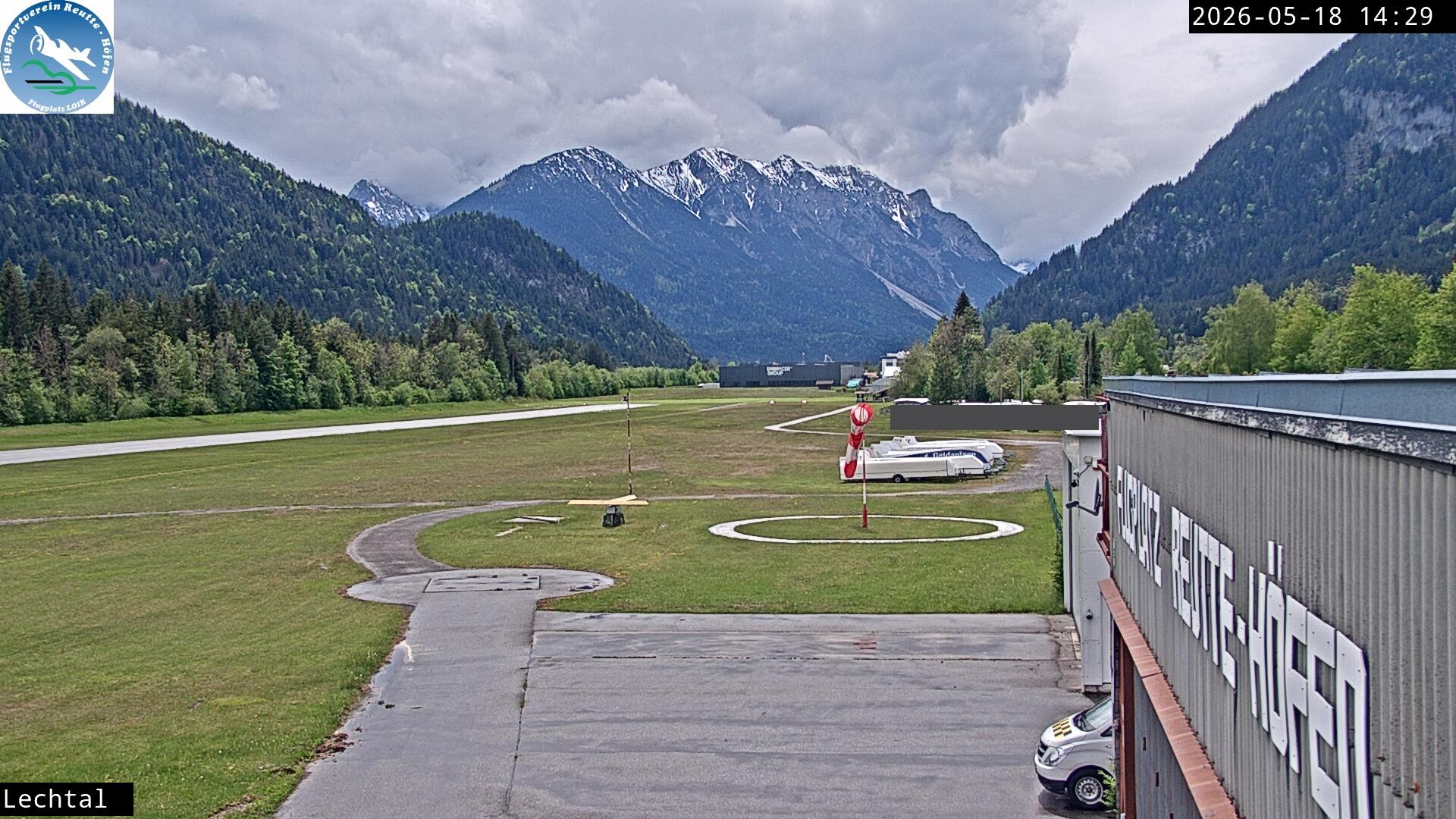 Archiv Foto Webcam Flugplatz Höfen, Tirol