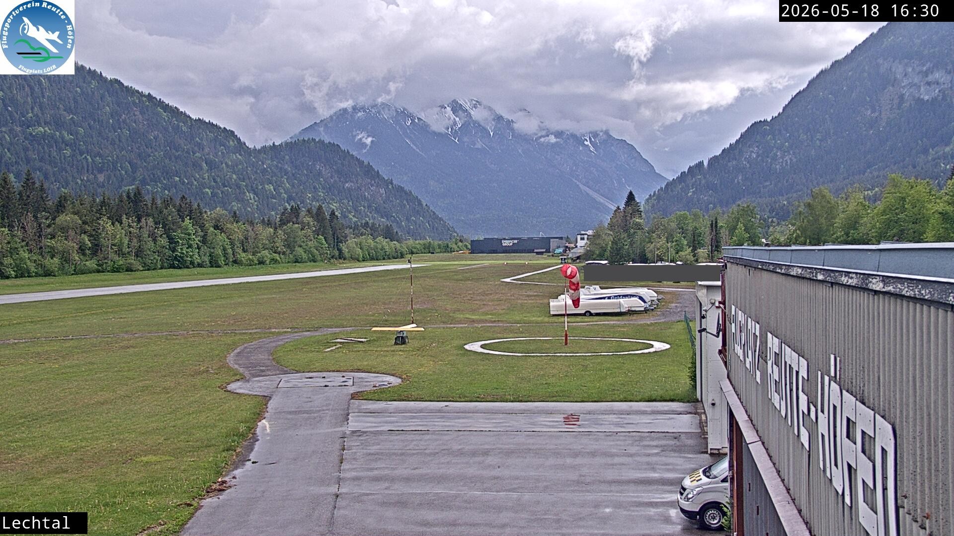Archiv Foto Webcam Flugplatz Höfen, Tirol