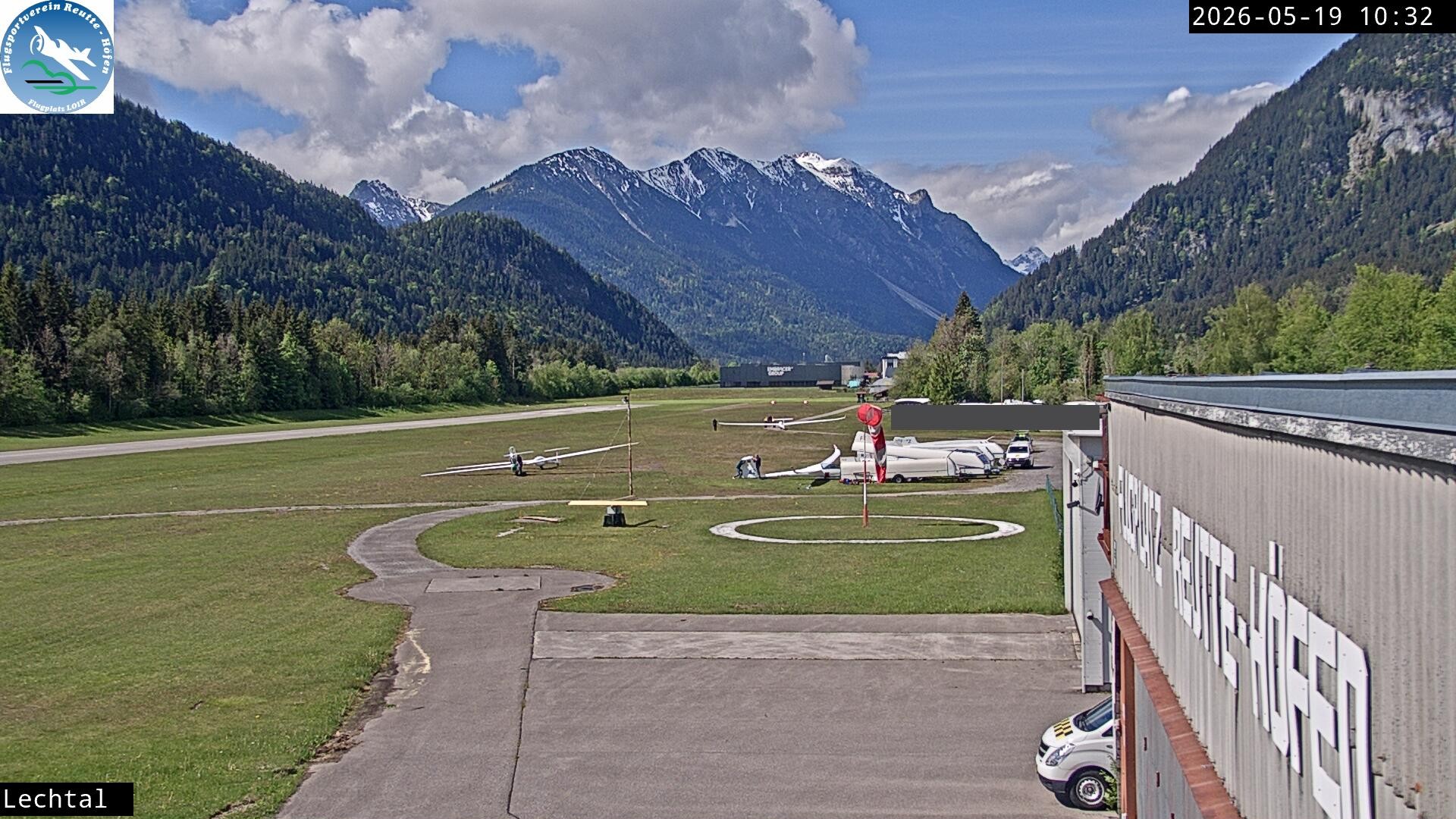 Archiv Foto Webcam Flugplatz Höfen, Tirol