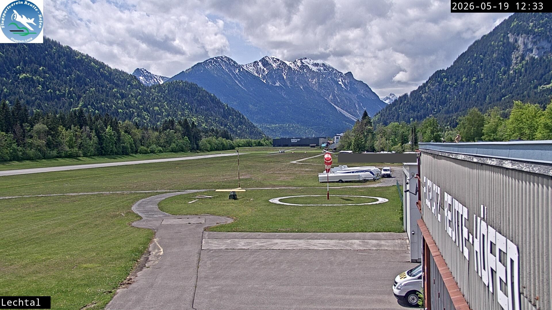 Archiv Foto Webcam Flugplatz Höfen, Tirol