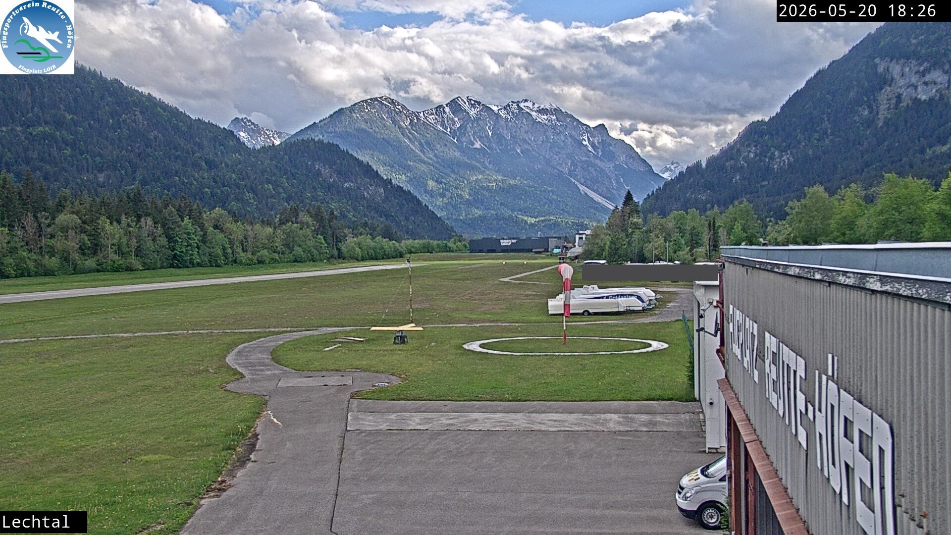 Archiv Foto Webcam Flugplatz Höfen, Tirol