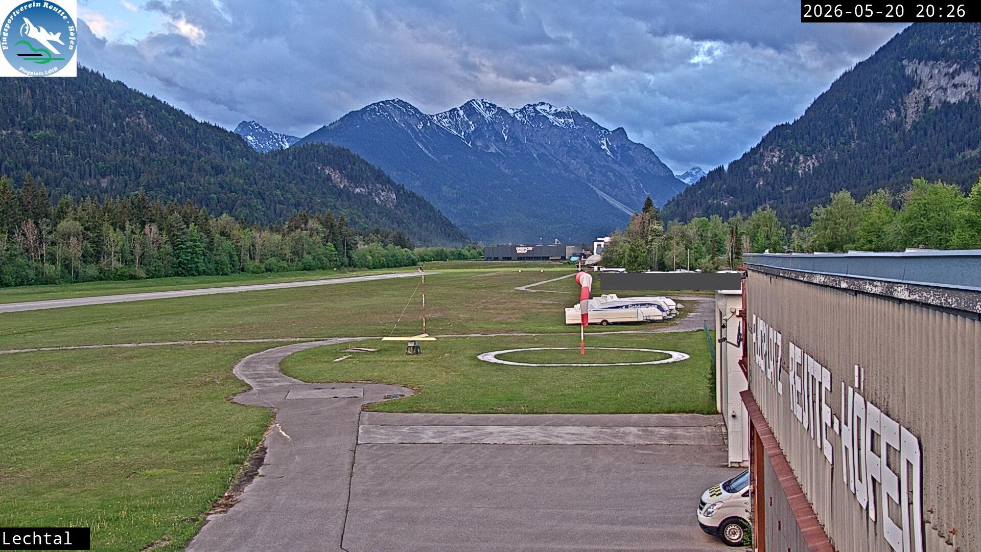 Archiv Foto Webcam Flugplatz Höfen, Tirol
