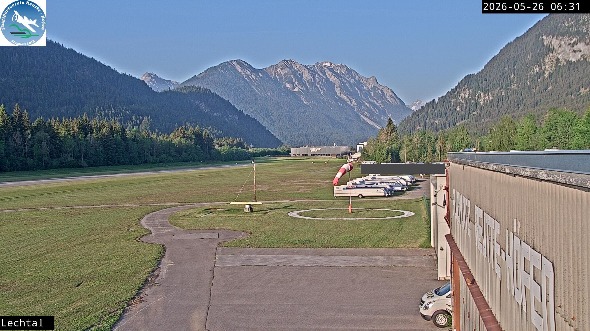Archiv Foto Webcam Flugplatz Höfen, Tirol