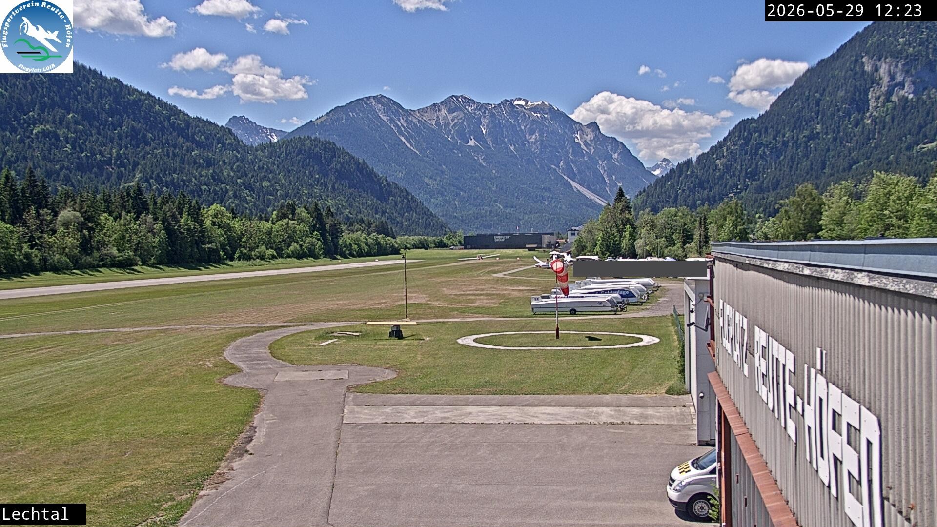 Archiv Foto Webcam Flugplatz Höfen, Tirol