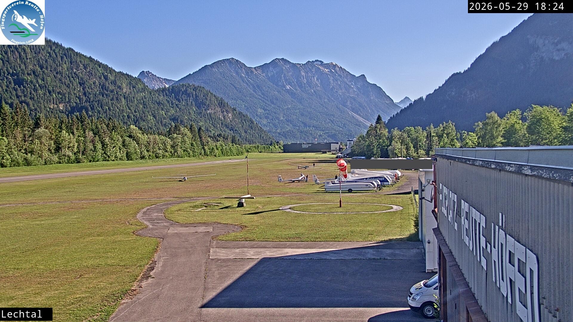 Archiv Foto Webcam Flugplatz Höfen, Tirol