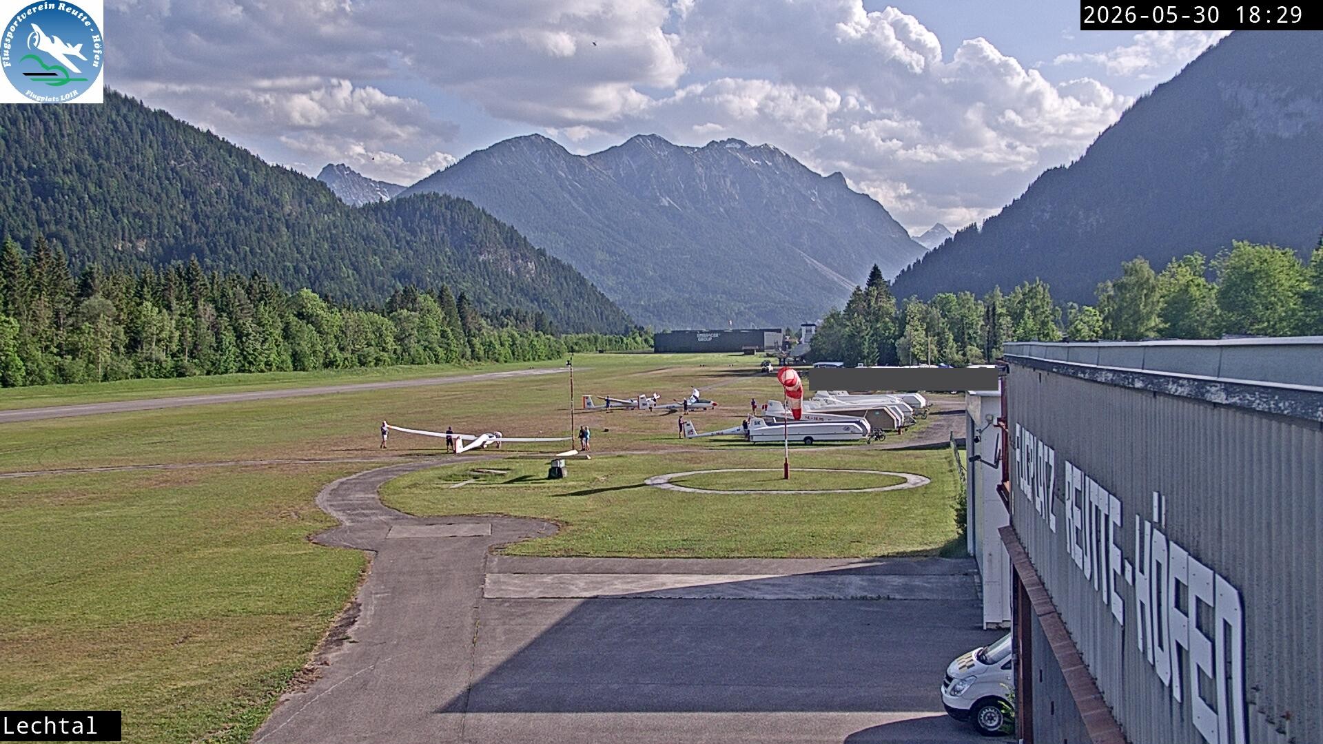 Archiv Foto Webcam Flugplatz Höfen, Tirol