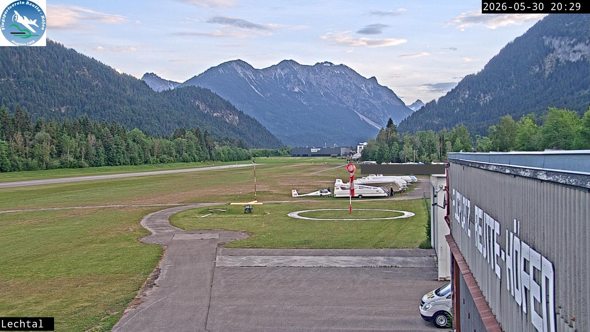 Archiv Foto Webcam Flugplatz Höfen, Tirol