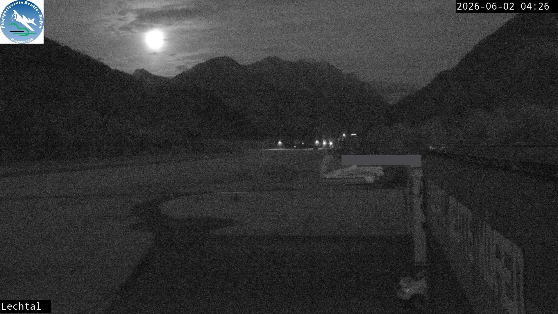 Archiv Foto Webcam Flugplatz Höfen, Tirol