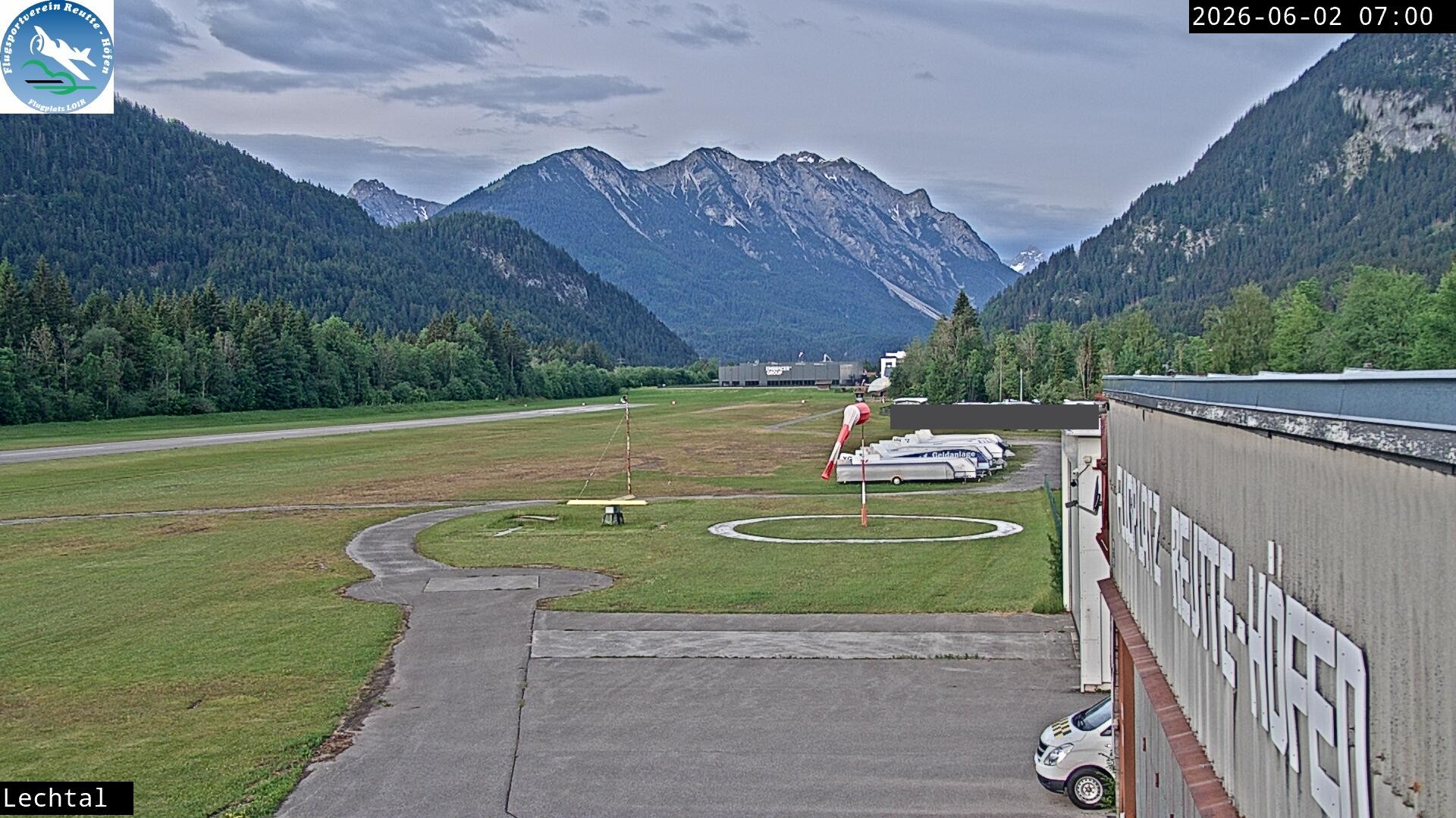 Archiv Foto Webcam Flugplatz Höfen, Tirol