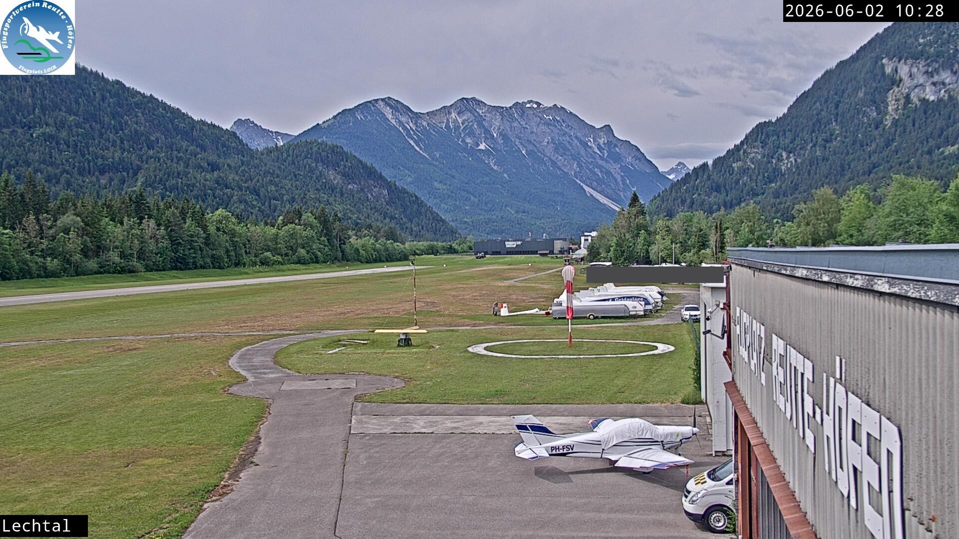 Archiv Foto Webcam Flugplatz Höfen, Tirol