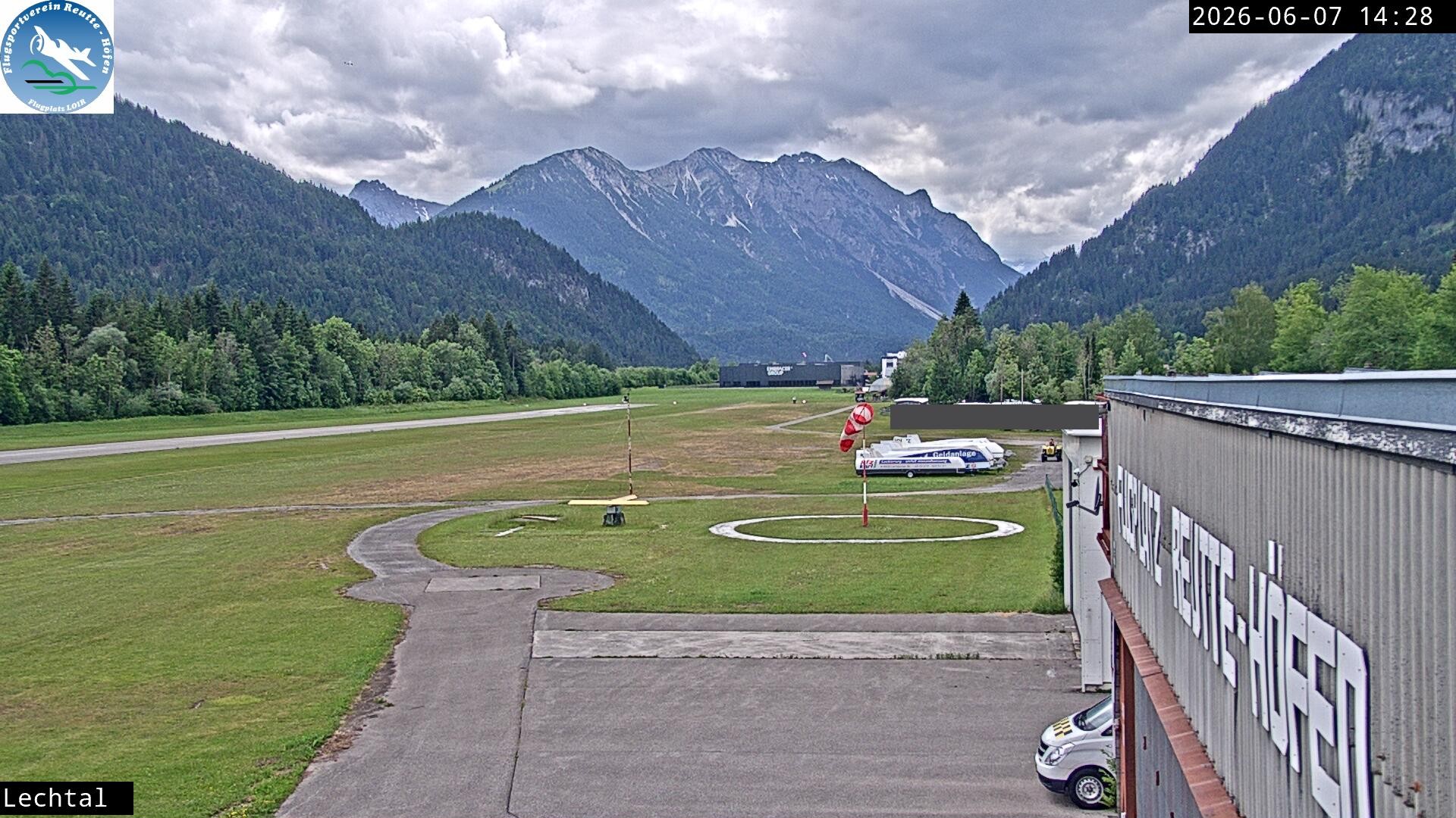 Archiv Foto Webcam Flugplatz Höfen, Tirol