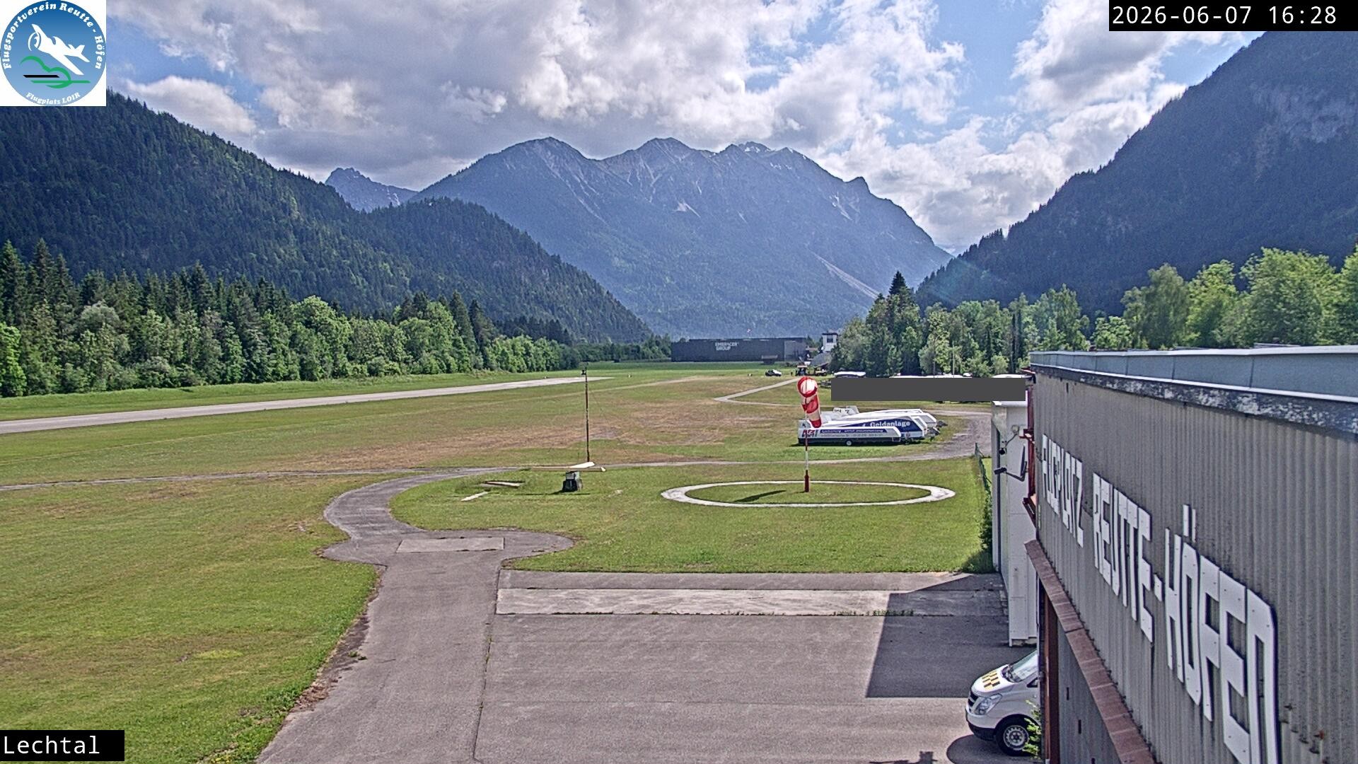 Archiv Foto Webcam Flugplatz Höfen, Tirol
