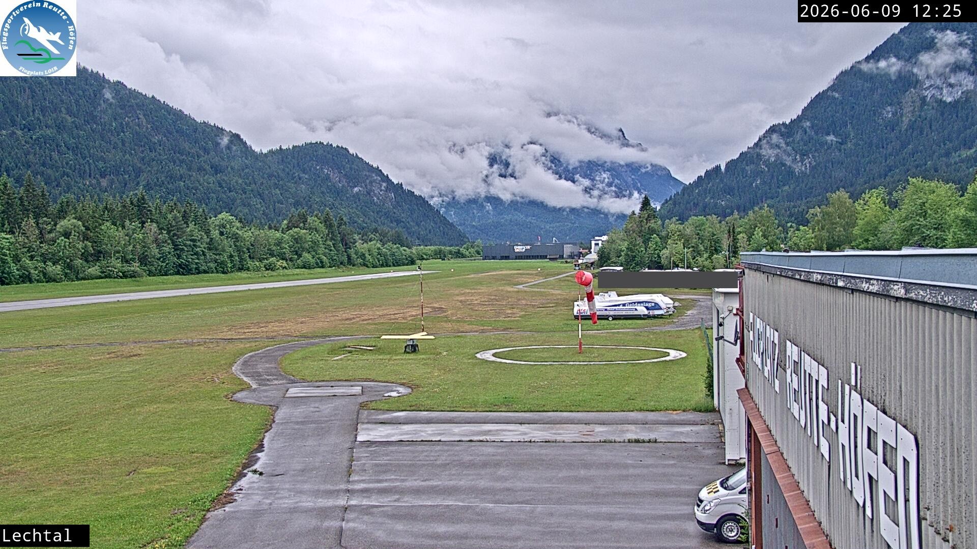Archiv Foto Webcam Flugplatz Höfen, Tirol