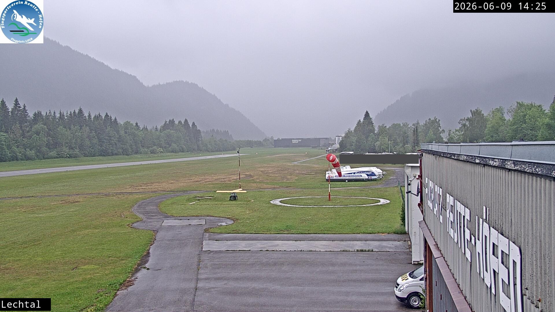Archiv Foto Webcam Flugplatz Höfen, Tirol