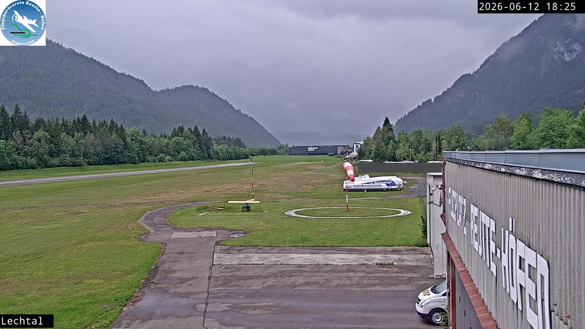 Archiv Foto Webcam Flugplatz Höfen, Tirol