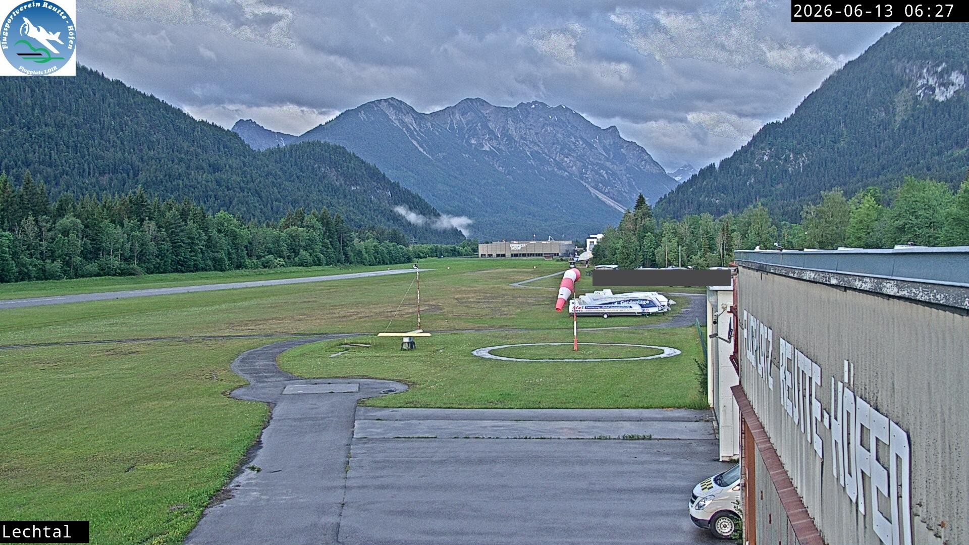 Archiv Foto Webcam Flugplatz Höfen, Tirol