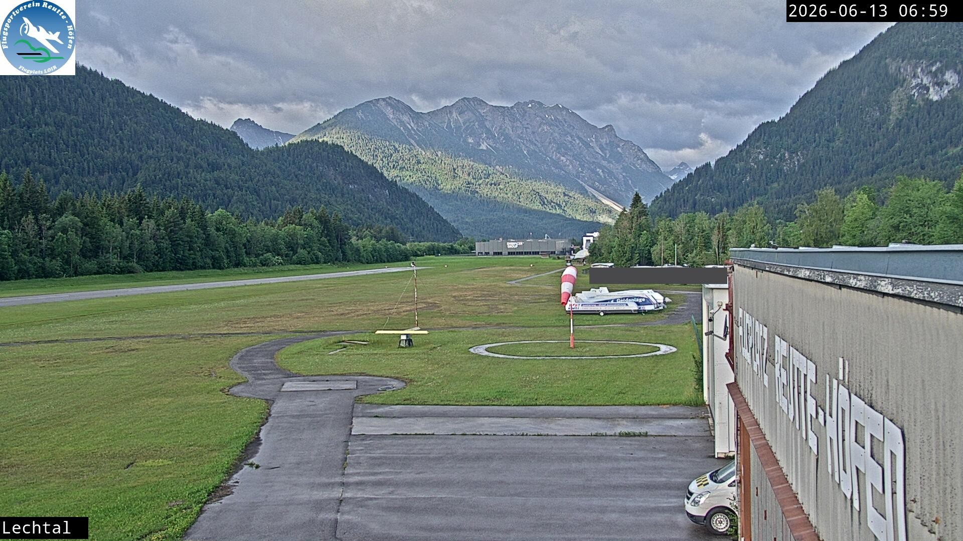 Archiv Foto Webcam Flugplatz Höfen, Tirol