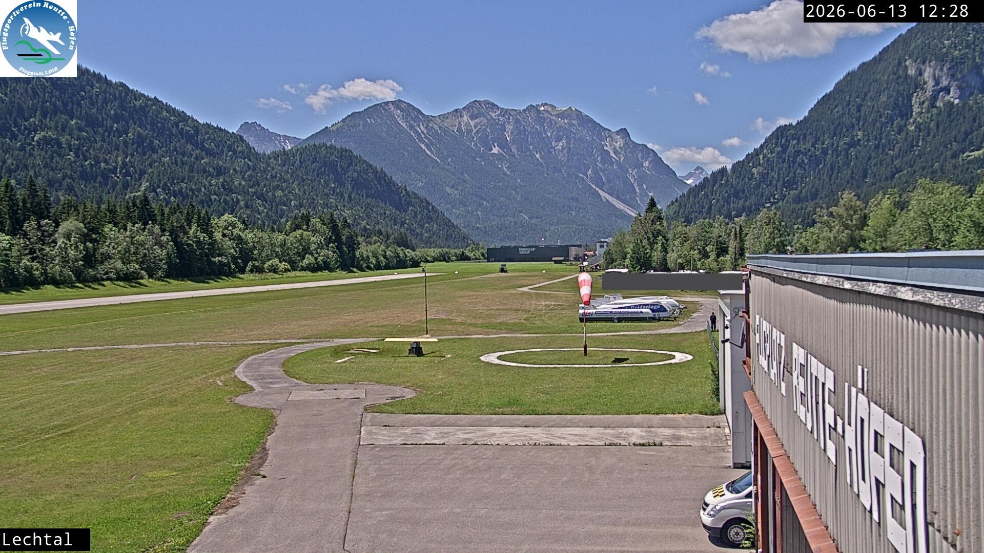 Archiv Foto Webcam Flugplatz Höfen, Tirol