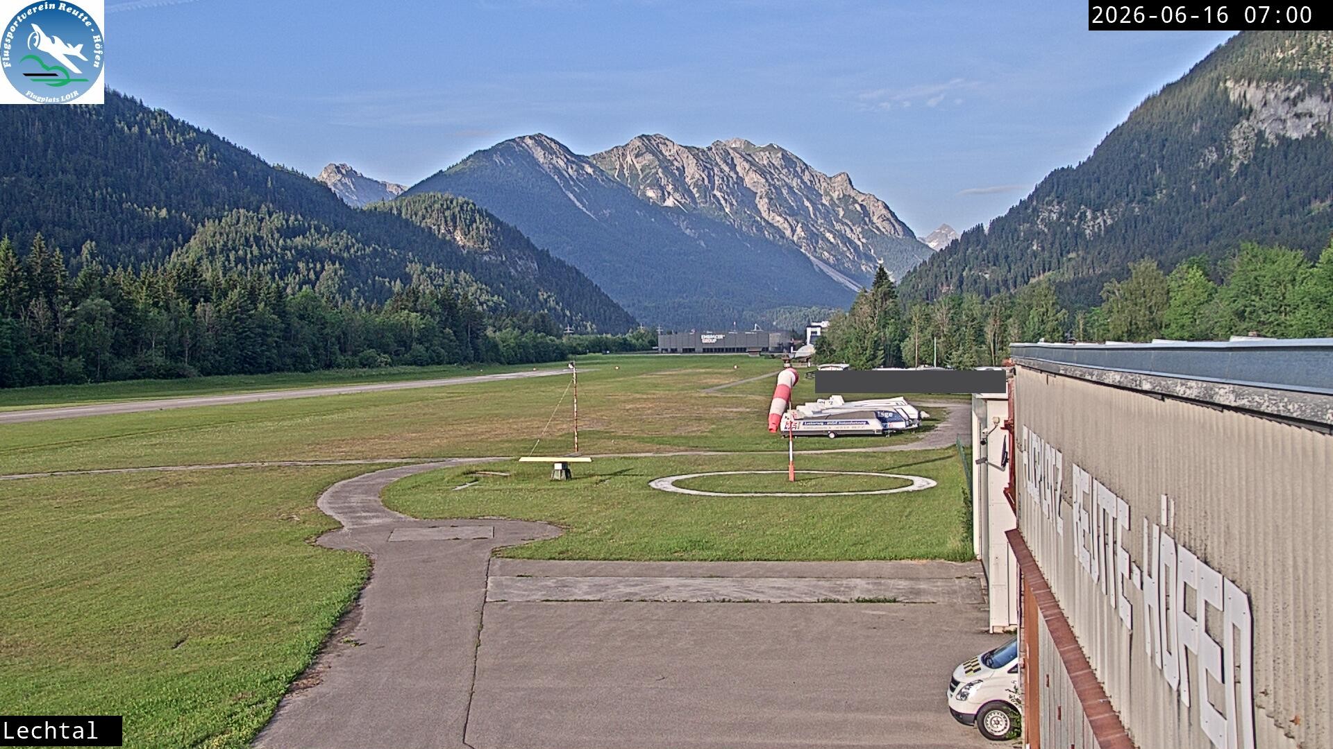 Archiv Foto Webcam Flugplatz Höfen, Tirol