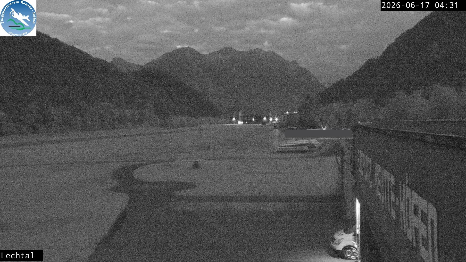 Archiv Foto Webcam Flugplatz Höfen, Tirol