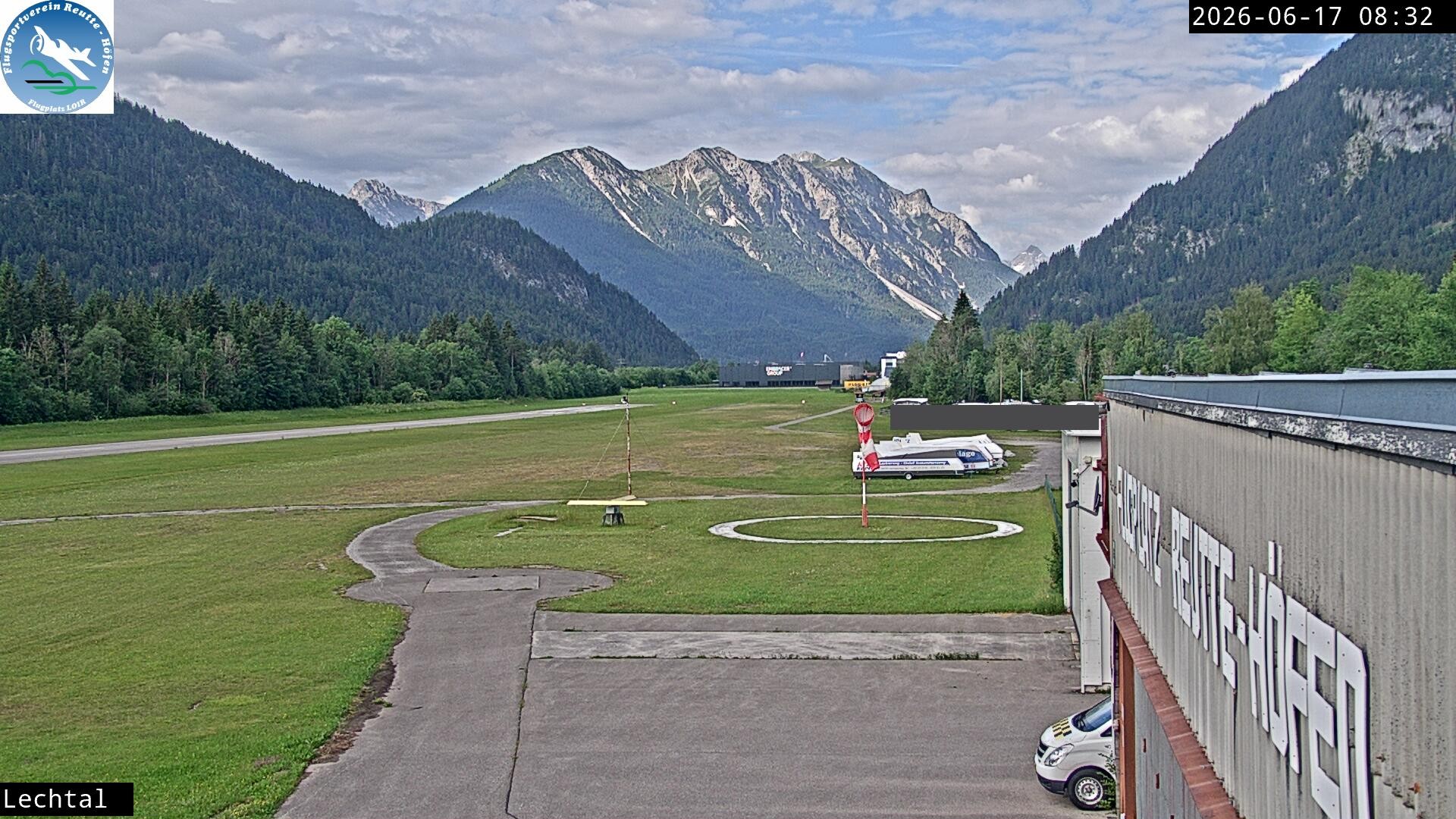 Archiv Foto Webcam Flugplatz Höfen, Tirol