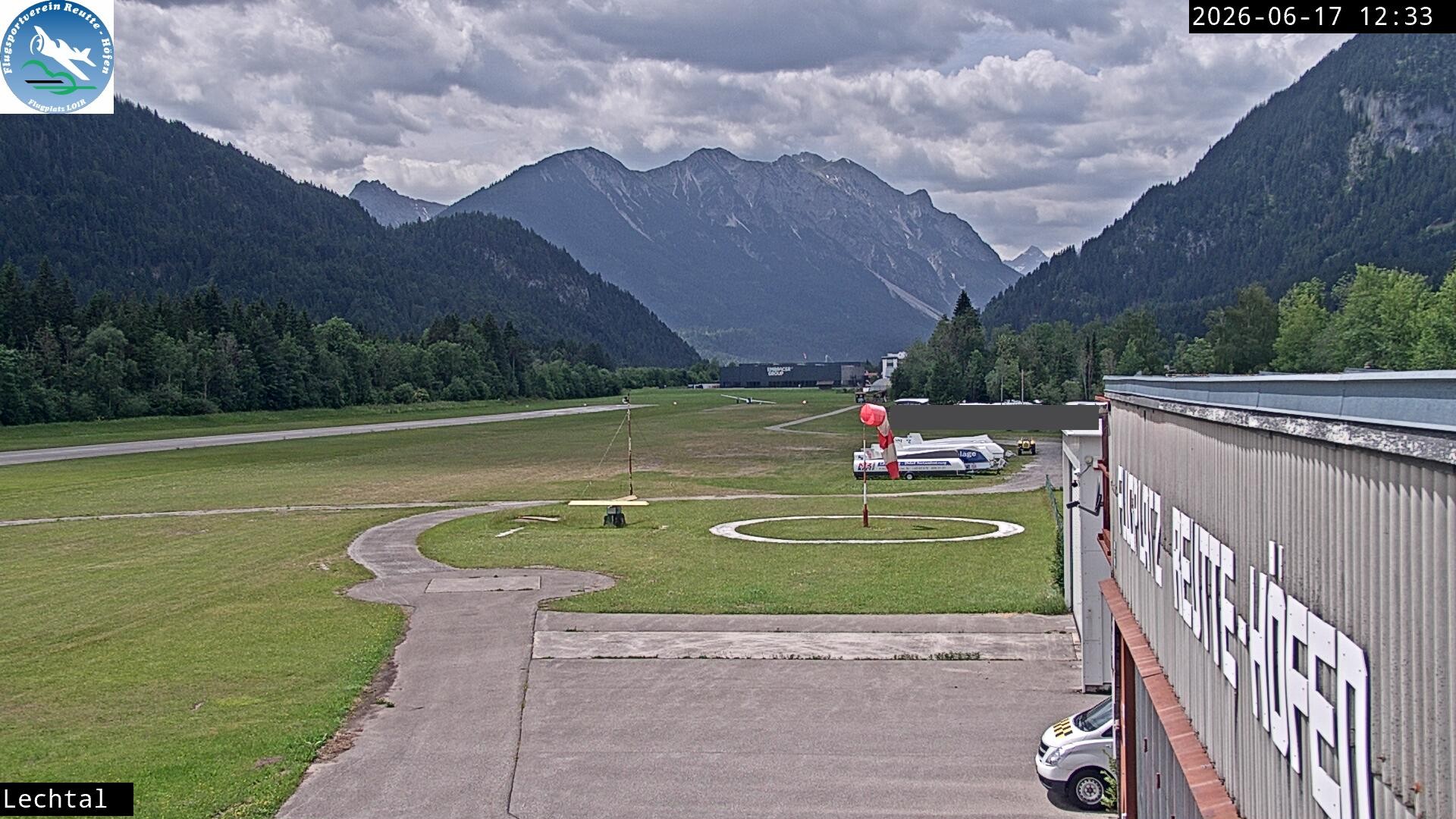 Archiv Foto Webcam Flugplatz Höfen, Tirol
