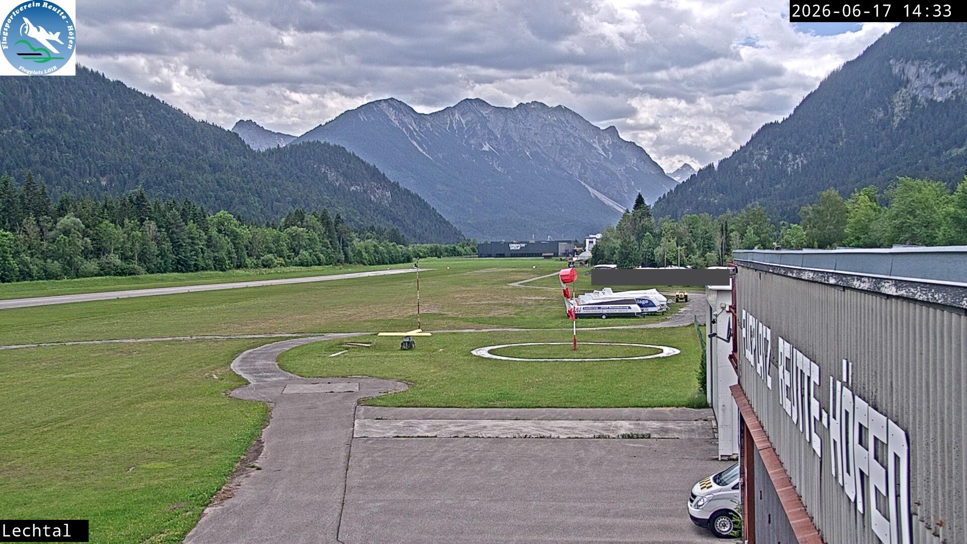 Archiv Foto Webcam Flugplatz Höfen, Tirol