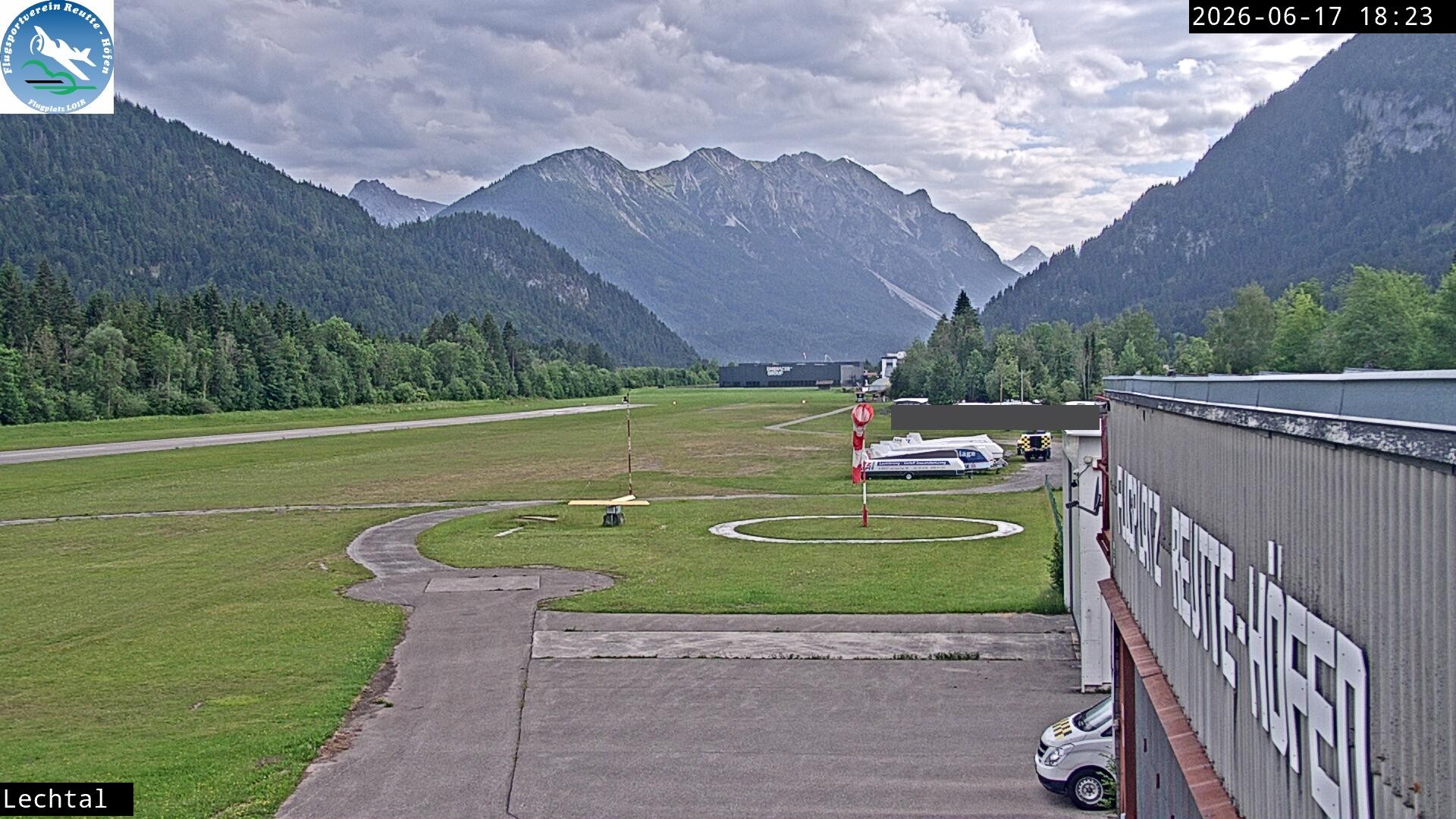 Archiv Foto Webcam Flugplatz Höfen, Tirol
