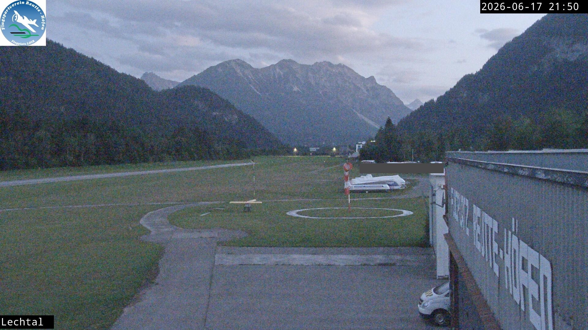Archiv Foto Webcam Flugplatz Höfen, Tirol