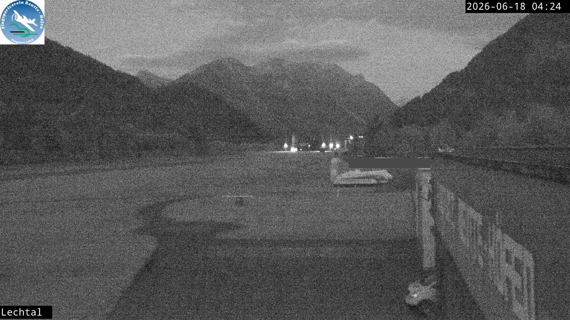 Archived image Webcam Hoefen airport, Tyrol