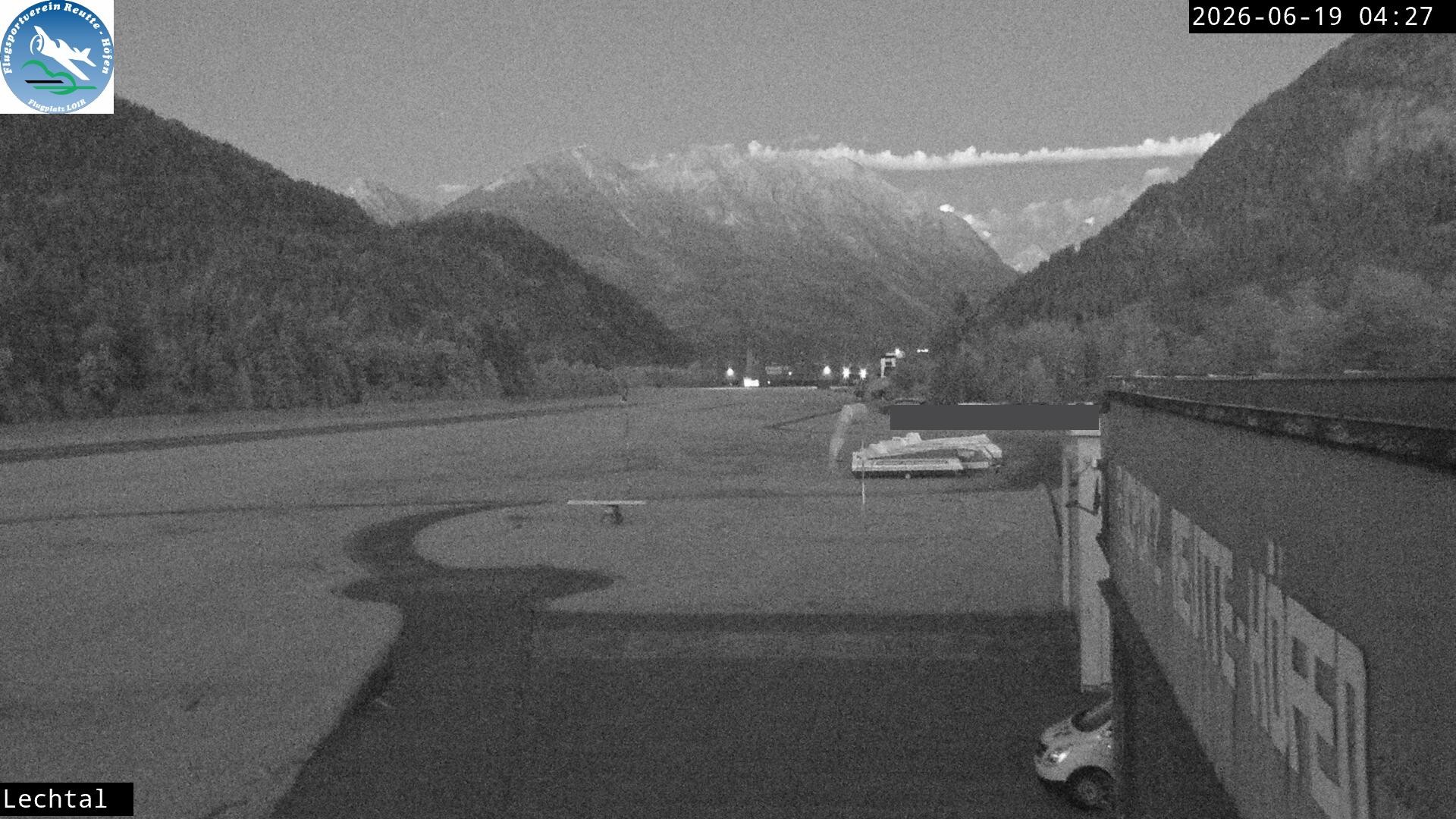 Archiv Foto Webcam Flugplatz Höfen, Tirol