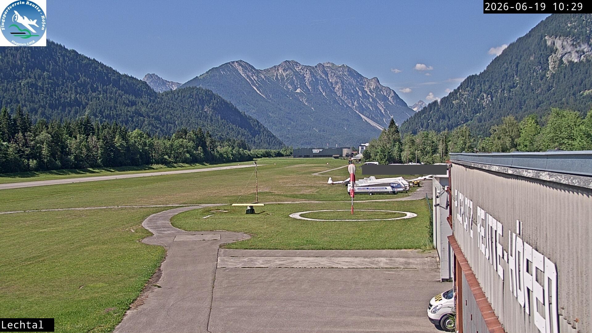 Archiv Foto Webcam Flugplatz Höfen, Tirol