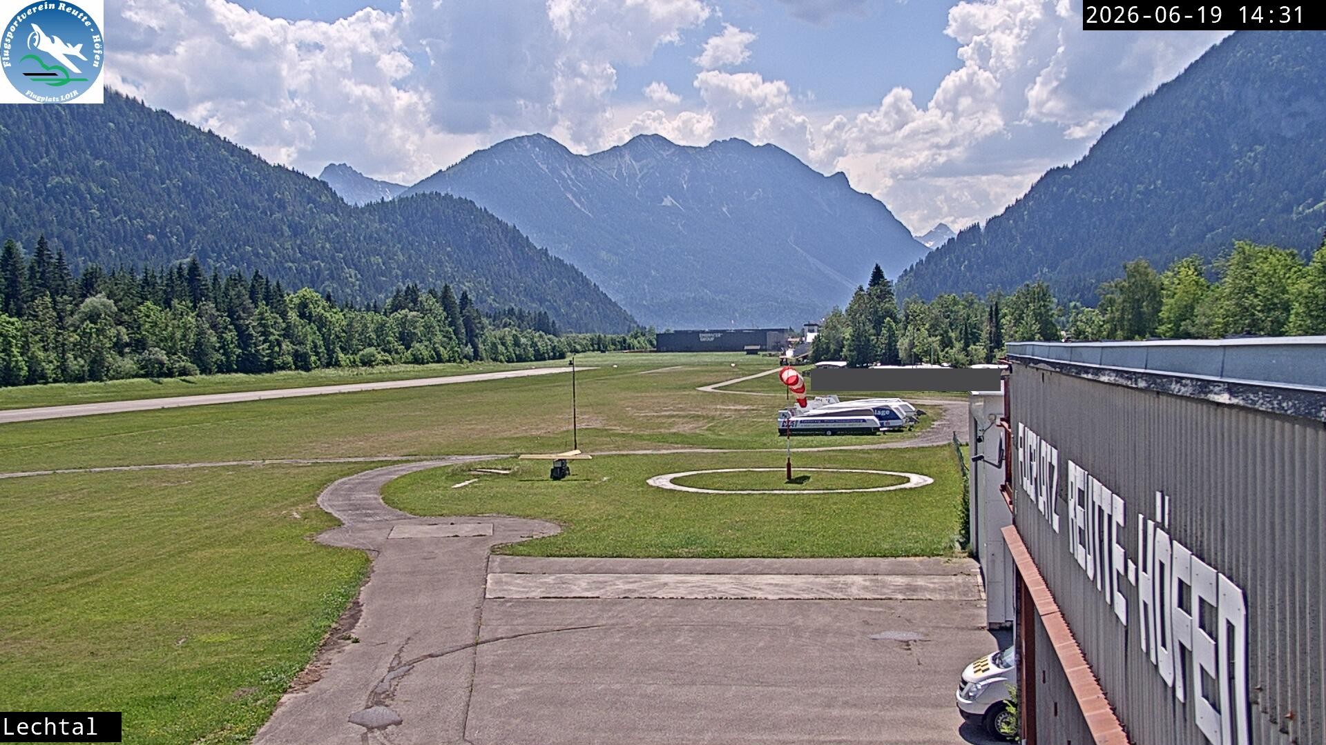 Archiv Foto Webcam Flugplatz Höfen, Tirol