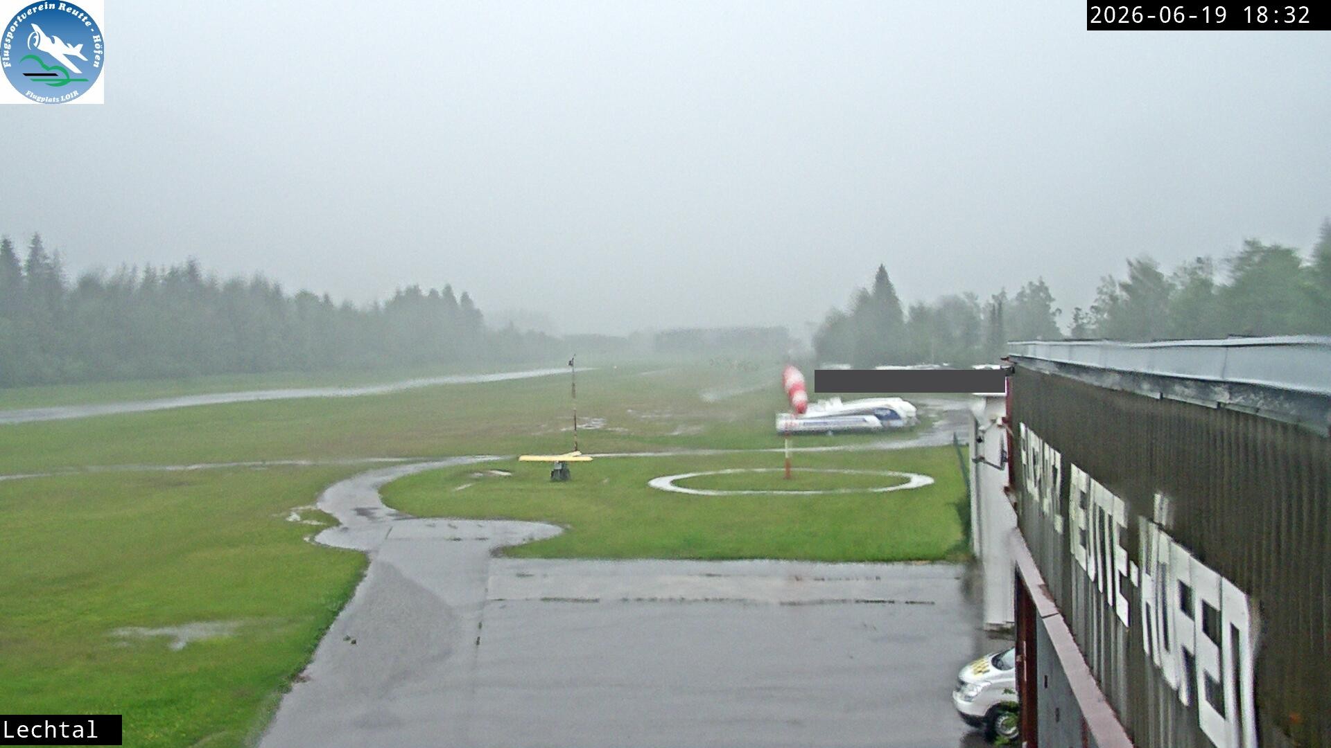 Archiv Foto Webcam Flugplatz Höfen, Tirol