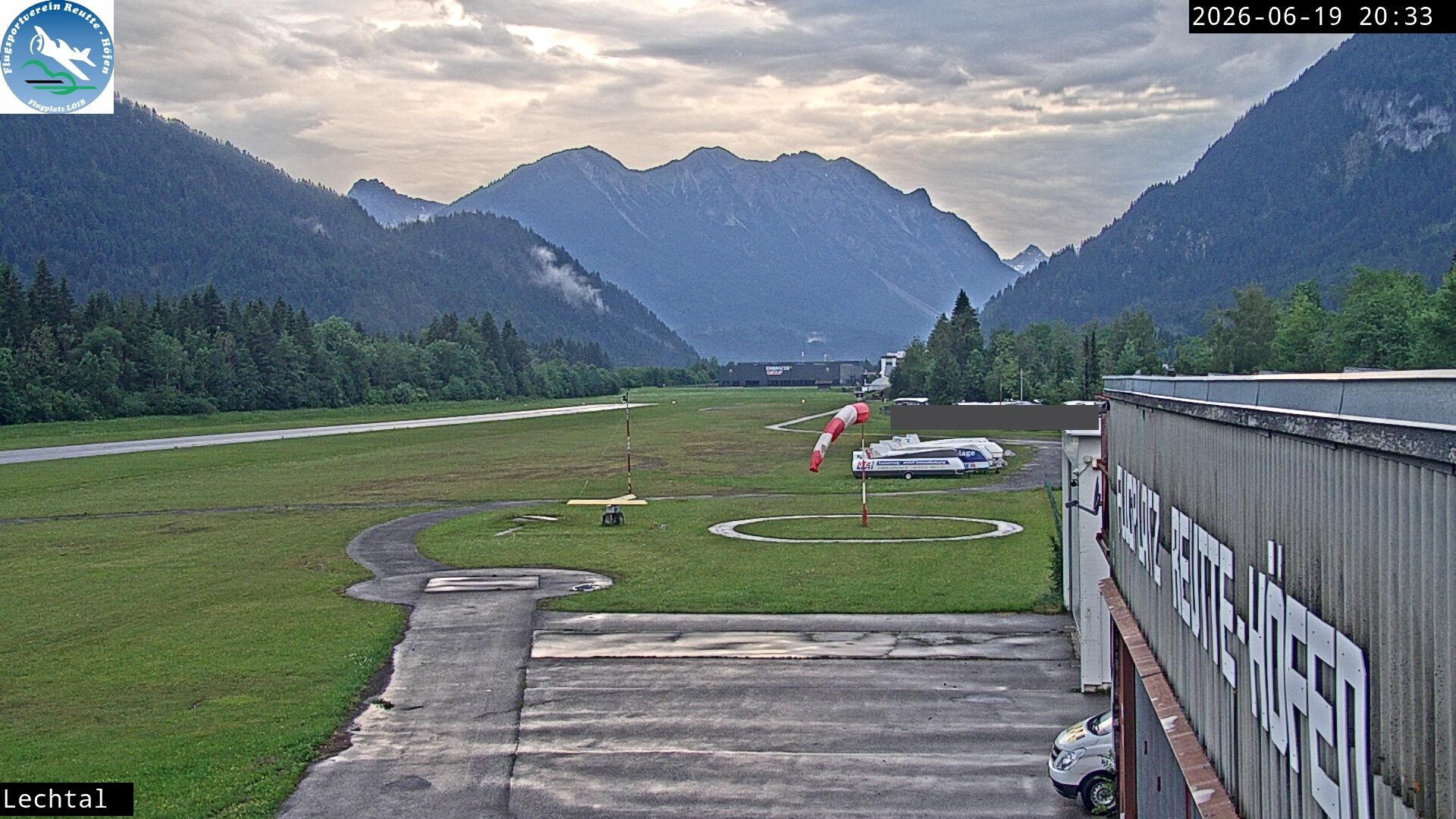 Archiv Foto Webcam Flugplatz Höfen, Tirol