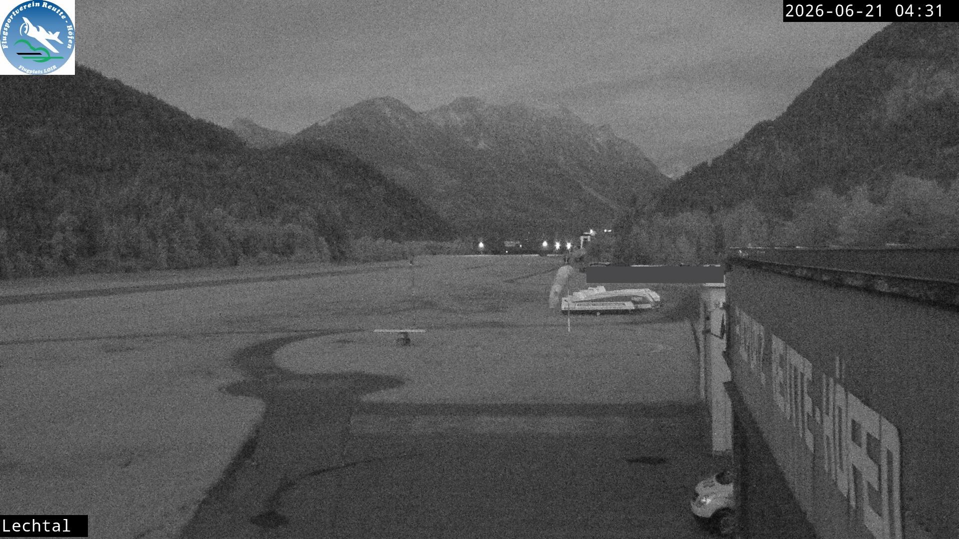 Archiv Foto Webcam Flugplatz Höfen, Tirol