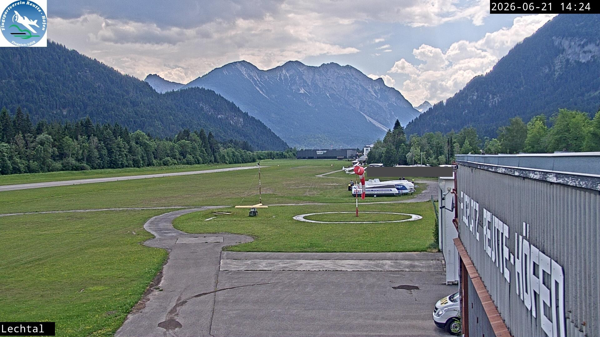 Archiv Foto Webcam Flugplatz Höfen, Tirol