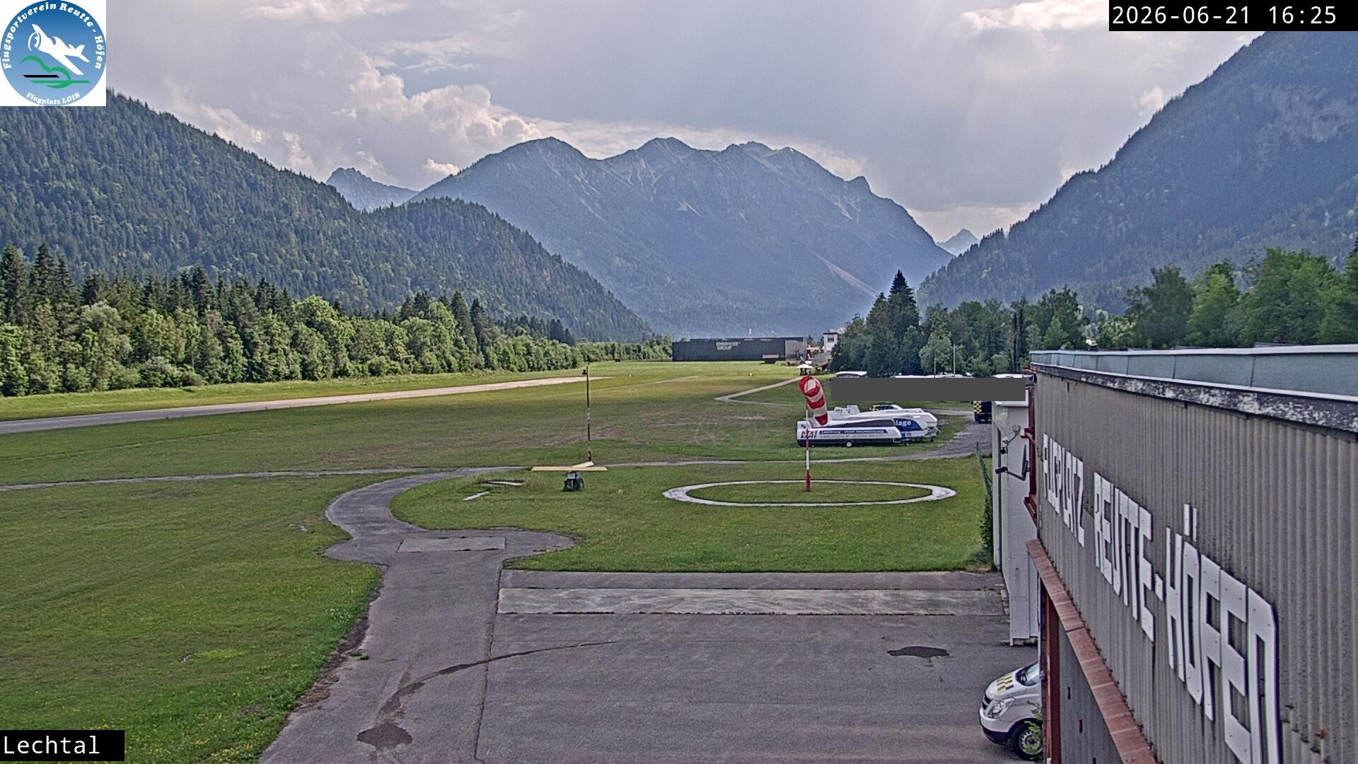 Archiv Foto Webcam Flugplatz Höfen, Tirol