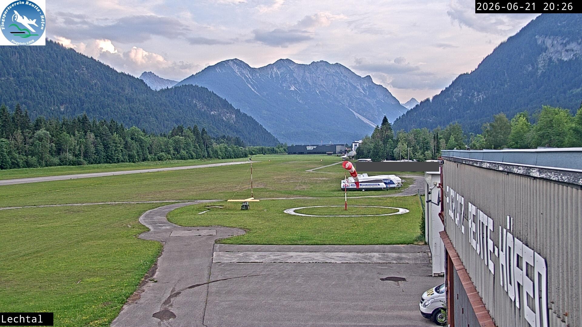 Archiv Foto Webcam Flugplatz Höfen, Tirol