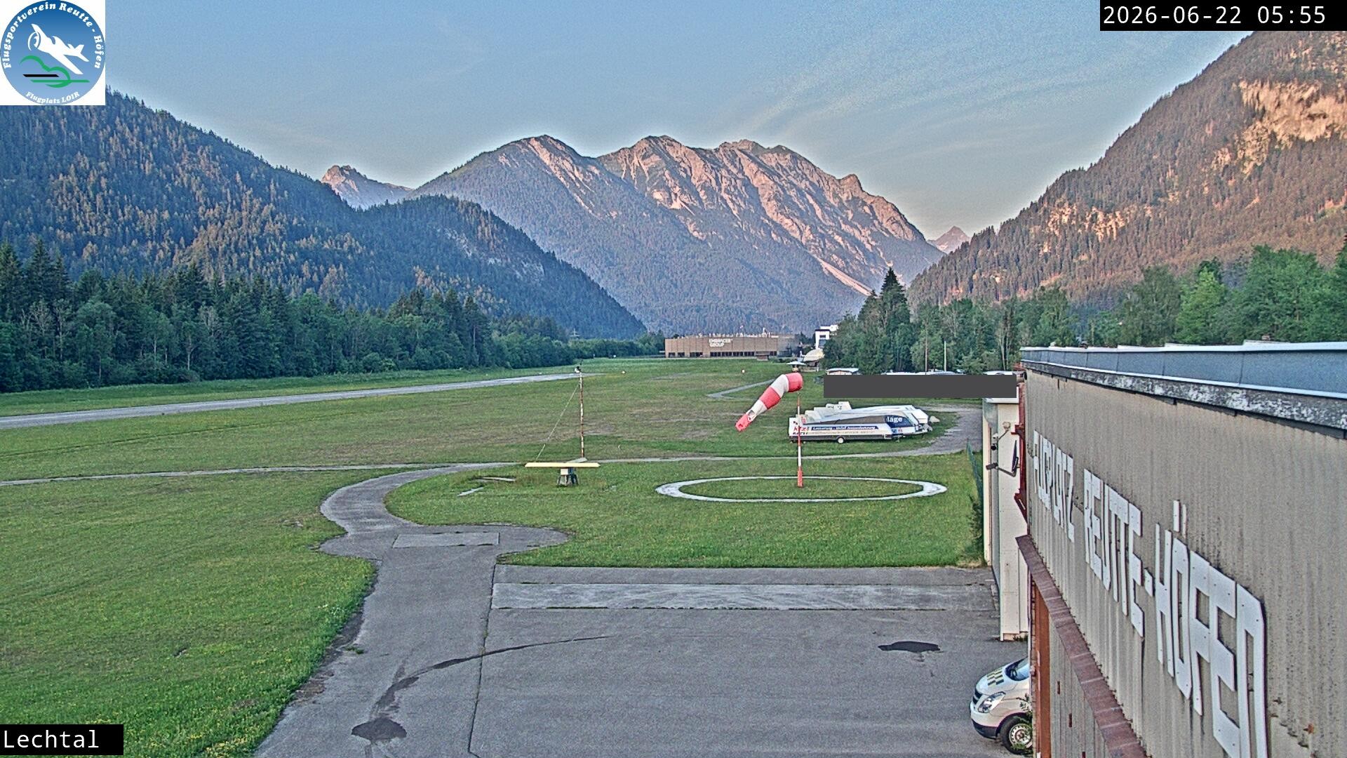 Archiv Foto Webcam Flugplatz Höfen, Tirol