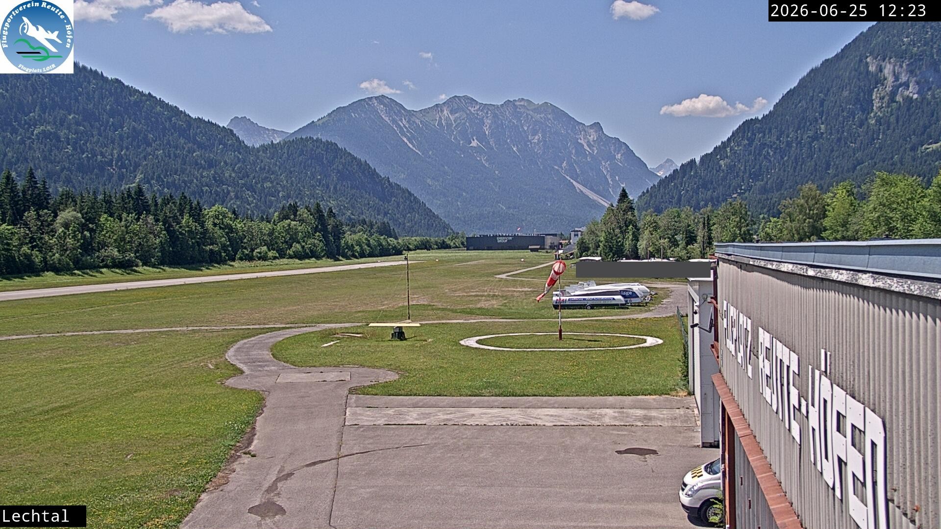 Archiv Foto Webcam Flugplatz Höfen, Tirol