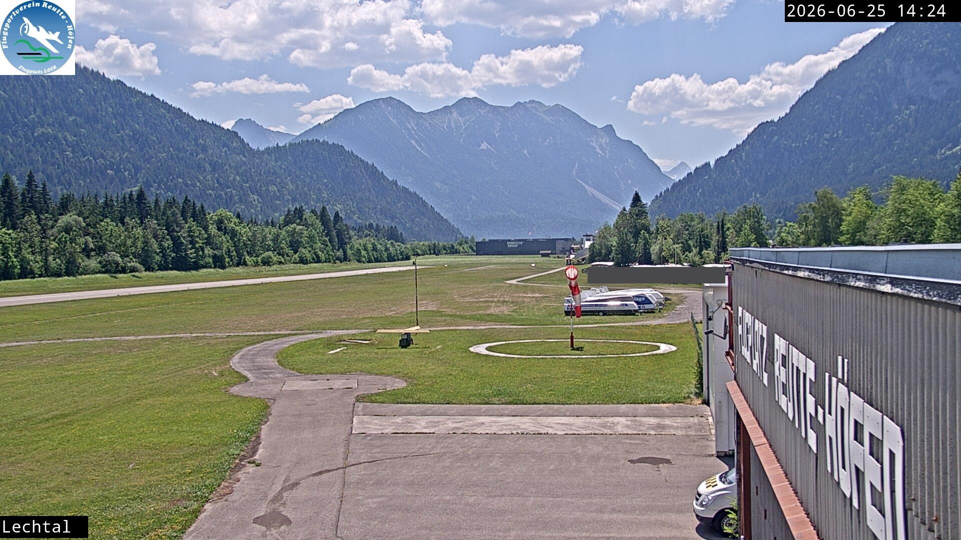 Archiv Foto Webcam Flugplatz Höfen, Tirol
