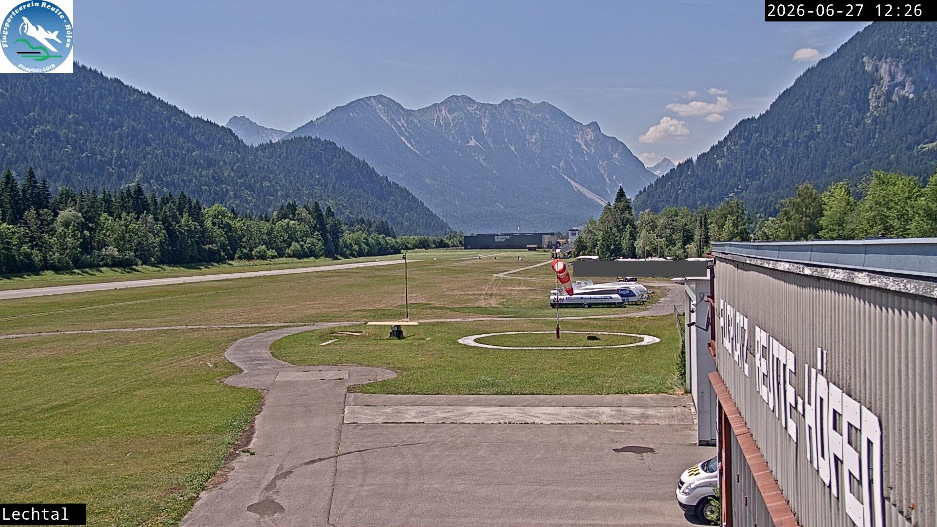 Archived image Webcam Hoefen airport, Tyrol